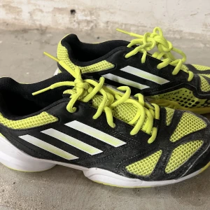 Skor - Adidas. Priset ni bestämmer 😊😊