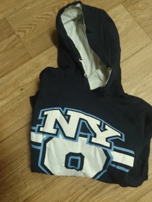 Snygga hoodies  - Fina hoodies , storlek 140/146