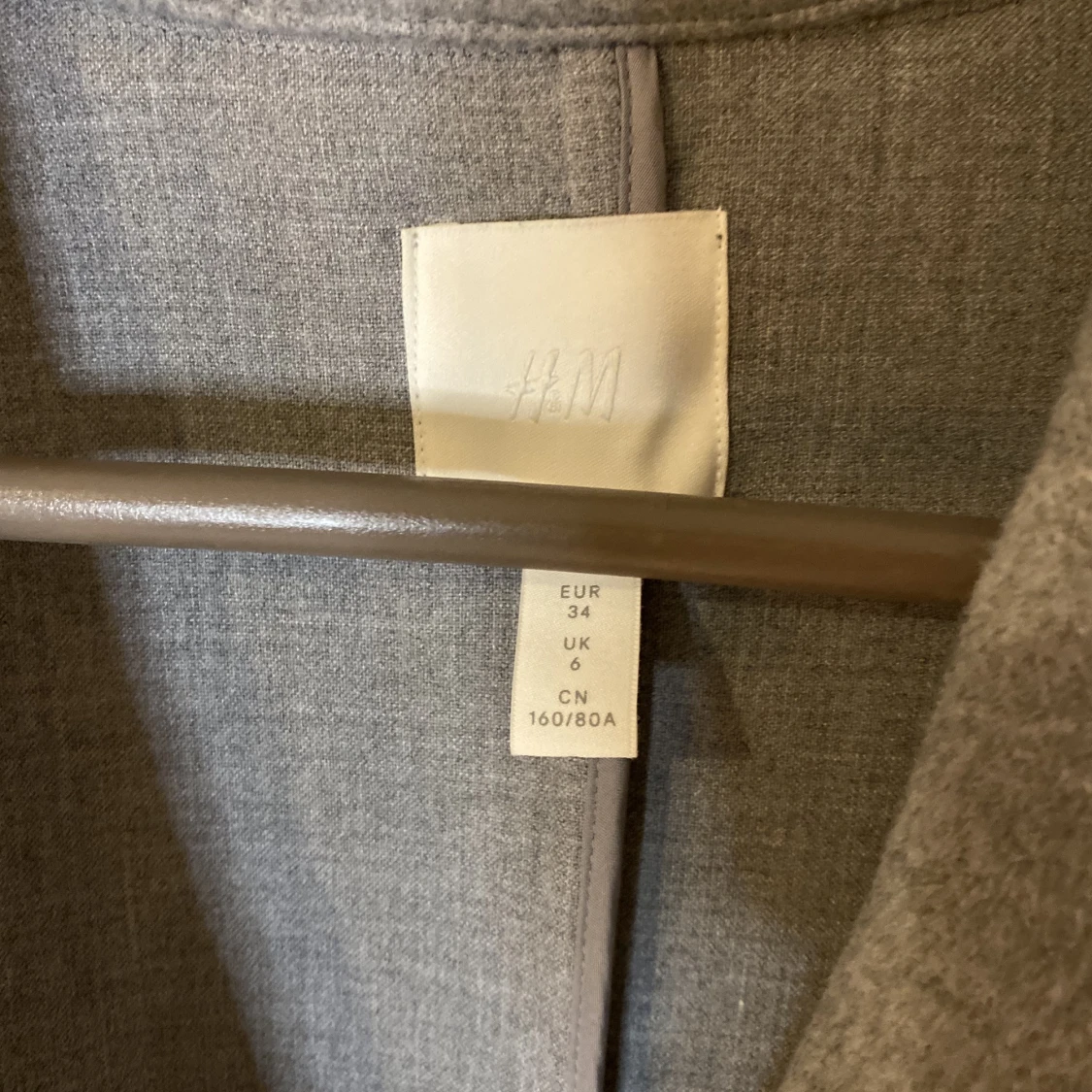 Rock/kappa från H&M Strl. XS - 91