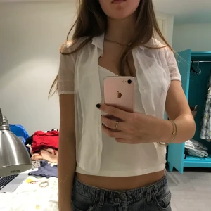 Aspesi mesh skjorta  - Fin kortärmad skjorta i mesh från Aspesi! Nyskick