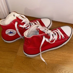 Converse - superbra skick!!