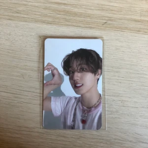 Han StrayKids photocard - ❗️Vill byta mot ett annat kort❗️ StrayKids Maxident photocard Han Jisung Inga skador, har bara tagits upp ur albumet