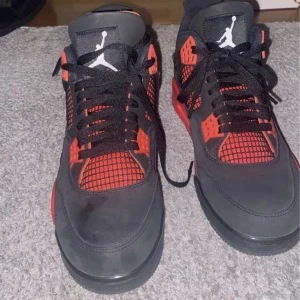 Jordan 4  - Jordan 4 vet inte fan vad jag ska säga