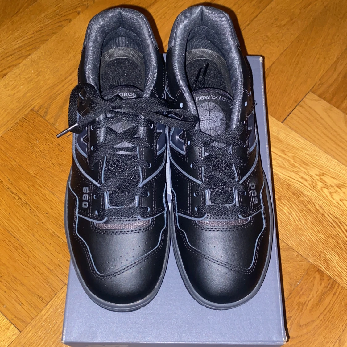 New balance 550 svarta  - 90