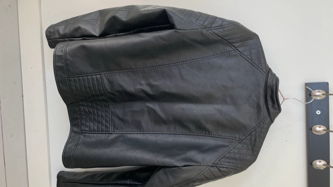 Svart läder jacka  - 90