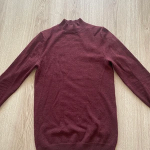 Tröja från Asos med halvkrage Stl S - Superslim tröja