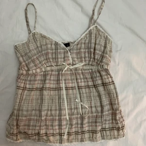 Gulligt linne - Gulligt linne med justerbar midja☺️ (köparen står för frakt)