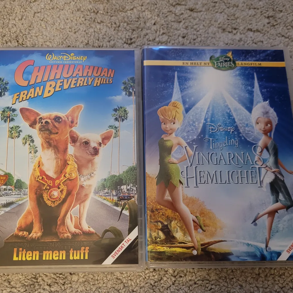 Två stycken DVD, de är endast använda 1 gång så i bra skick. 1 för 20 kr eller båda för 30 kr. Kan fraktas, men köparen står för frakten💕. Övrigt.