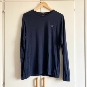 Gant tröja - Långärmad t-shirt från gant. Storlek S i herrstorlek.