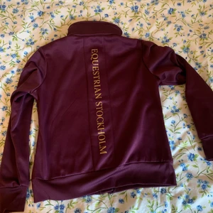 Equestrian Stockholm tröja, storlek s - Använd men i fint skick. 