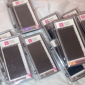 Fransförlägning  - C böj. Det finns 9-15 mm askar. 