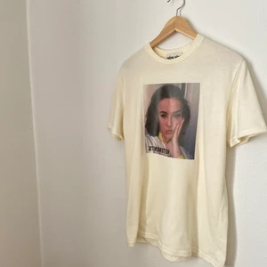 SÉFR SÉFR T-Shirt (S) - Storlek S, med tryck. Inga anmärkningar.