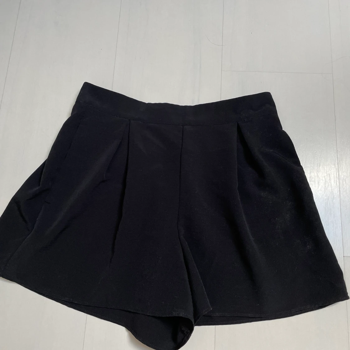 Svarta shorts