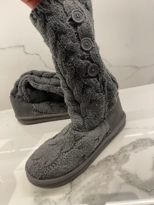 Uggs  - Uggs-kopior i fint skick 😊 storlek 38.   Hämtas i Lund eller skickas om köparen står för frakten 😄