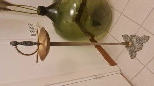 Antik svärd och glas vas - Nyskick 