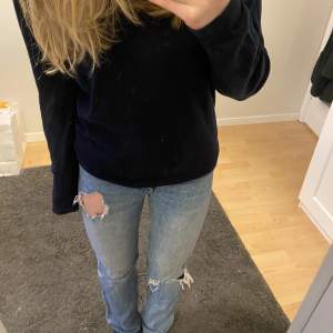 Superfina jeans som passar till allt💓Säljer då de ej kommer till användning 