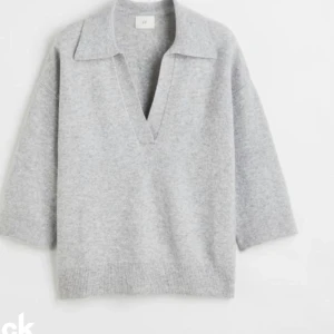 Hm stickad tröja  - h&m stickad tröja i stl S säljer för 130+frakt💛
