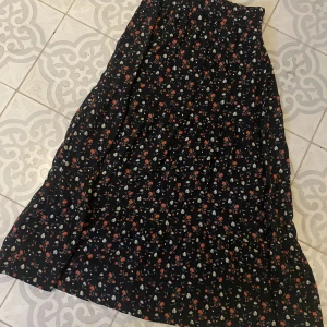 Grunt kjol - Kjol från grunt i str s