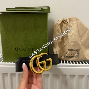 Gucci skärp  - Medel storlek på märket Storlek 70  Köpt på guccis hemsida. Allt medkommer