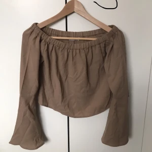 Blus - Fint skick. Storlek small. 