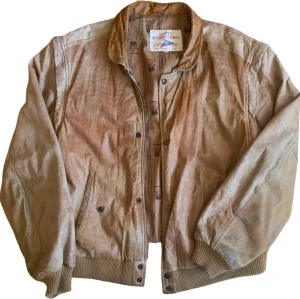 Brun Läderjacka - .