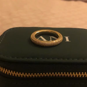 Ani - Superfin guldring från ani storlek 19