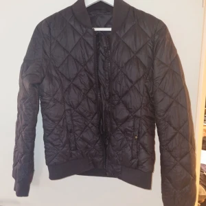 Jacka - Jacka från stadium. 