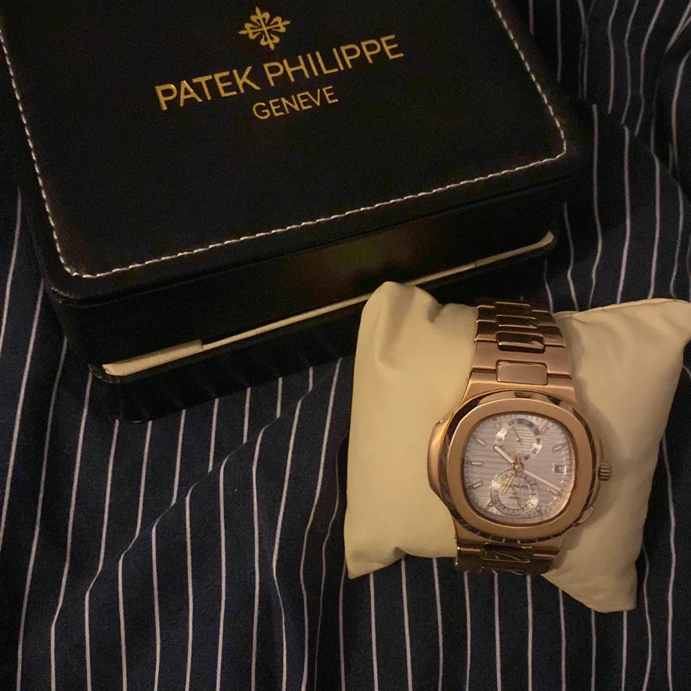 Patek Philippe klocka inte använd och behöver sälja den för det är inte riktigt min stil. Accessoarer.