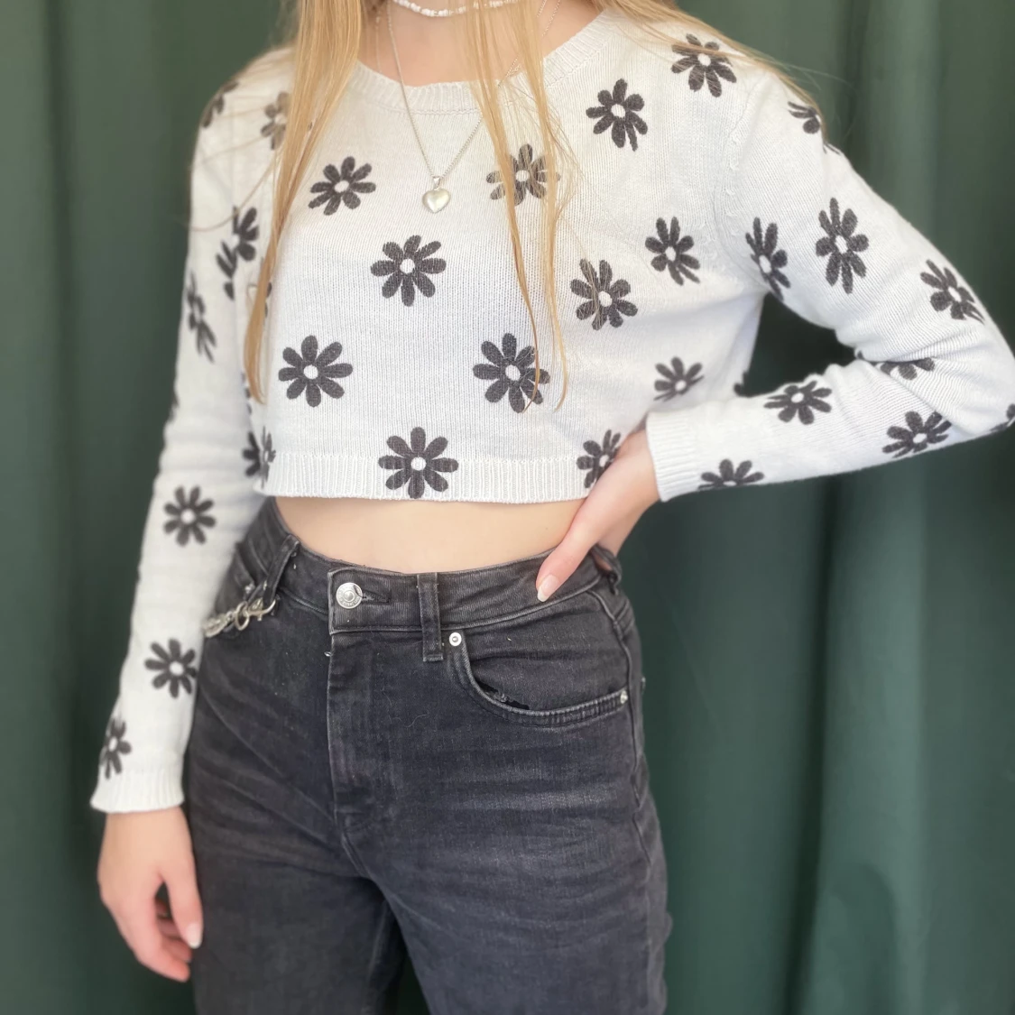 Blommig cropped kofta - 90