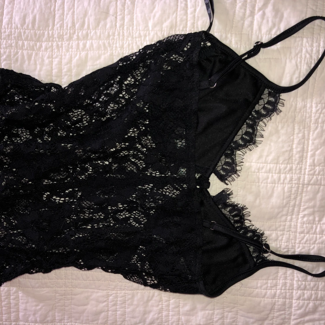 Svart bodysuit storlek 38 - 90