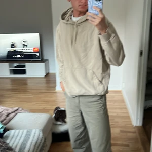 Hoodie från H&M Strl L - Hoodie från H&M Strl L