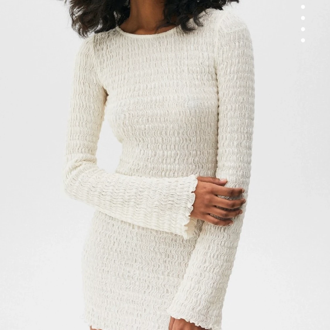 Vit klänning med öppen rygg