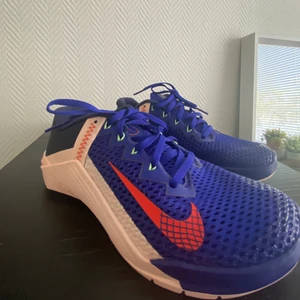 Nike Metcon Crossfit Träningssko  - Oanvända träningsskor Nike Metcon 6, perfekta för Crossfit! Köptes för 1199kr tidigare i år.