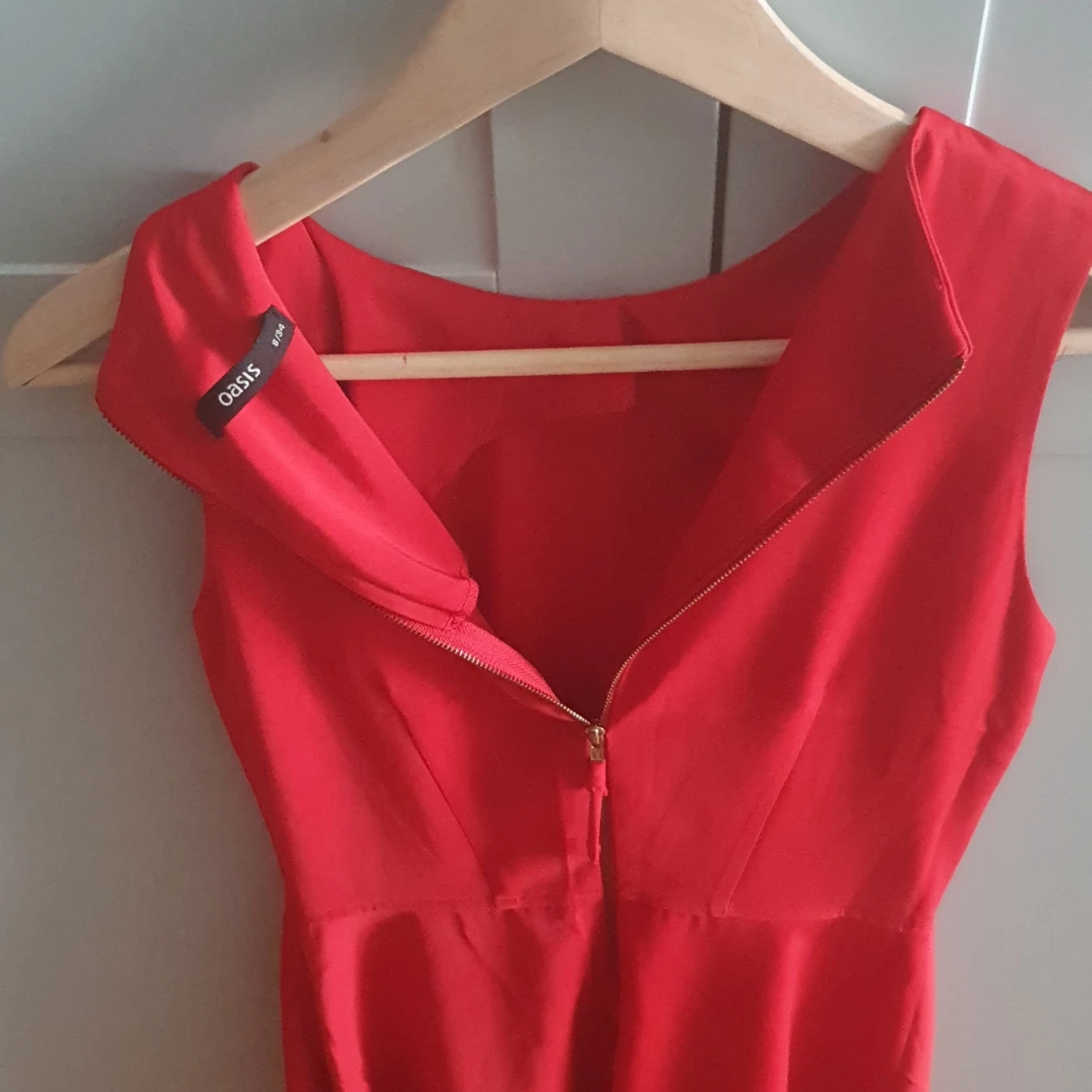Röd klänning från Oasis - 91