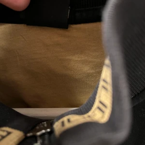 Hugo boss zip - Använd men bra skick boss zip size S