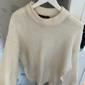 Stickad - Stickad tröja, storlek XS/S