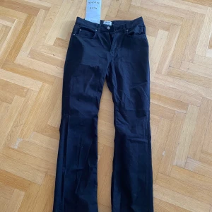 Acne jeans - Nytt / new black 27/32 high waste slim legs