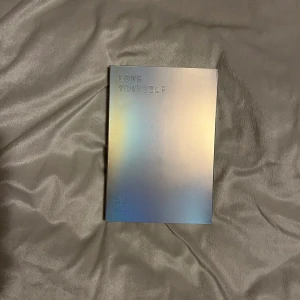 Kpop bts album - Ly Answer F Officiellt och mint skick  Inga photocards ingår Ser andra bilden för inklusion