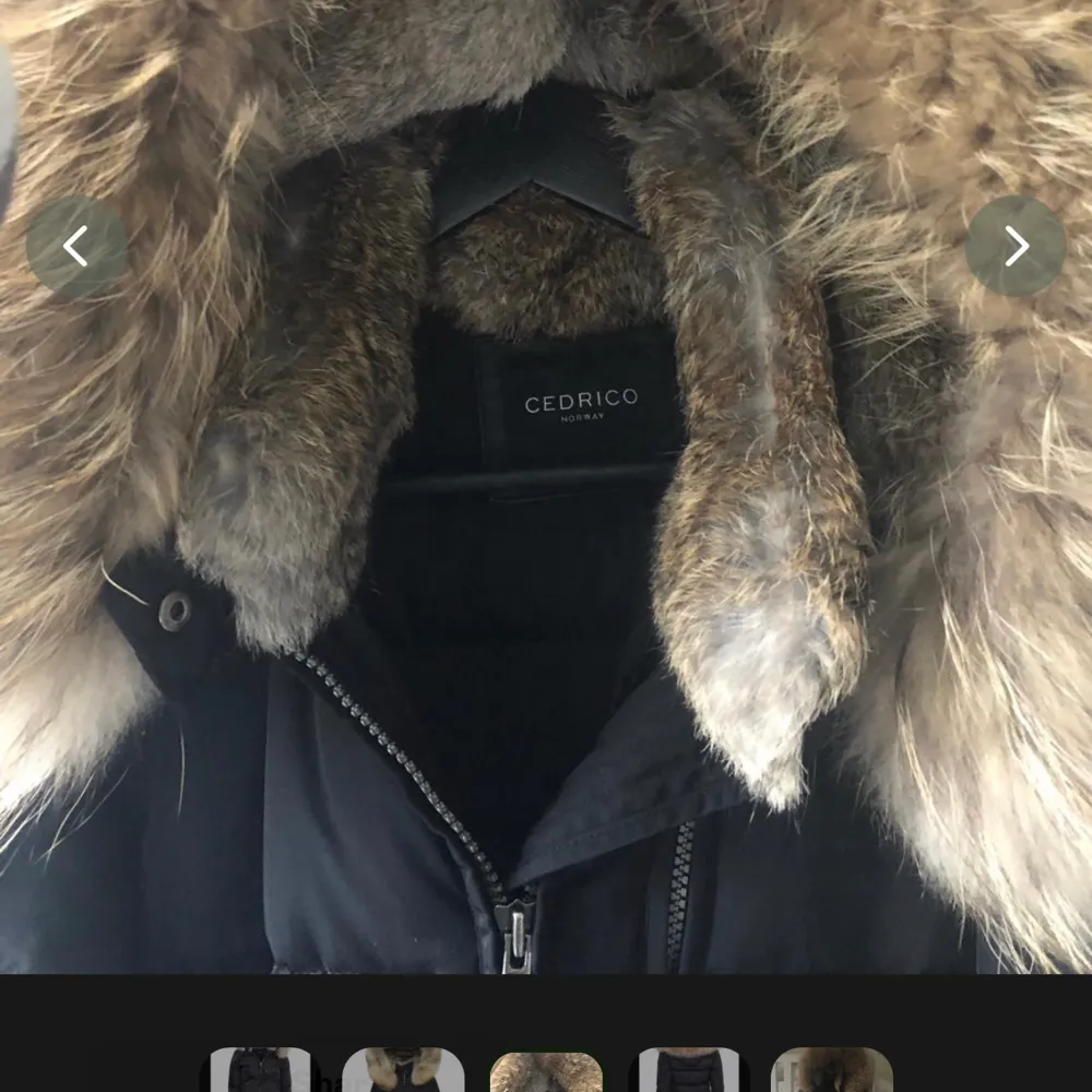 Nu säljer jag min cedrico jacka, använd 4 ggr men ser helt ny ut, säljer för 6000 köpte för 8990 priser går att diskuteras vid snabb affär . Takit.