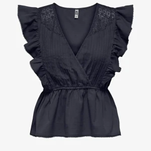 Blus - As fin topp/ blus från only, knabbt använd ❤️ 