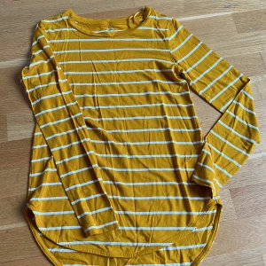 shirt/tröja dam - xs storlel 