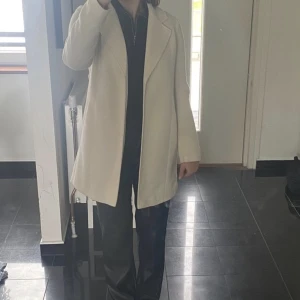 Kappa - Beige kappa som är sparsamt använd🥰 