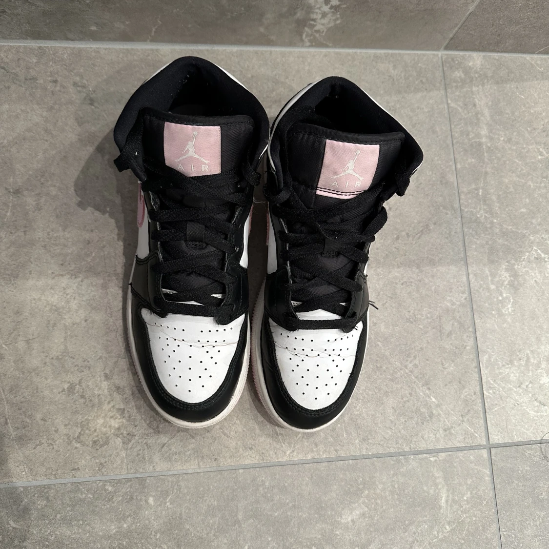 JORDAN 1 MID "LIGHT ARCTIC PINK" - 90