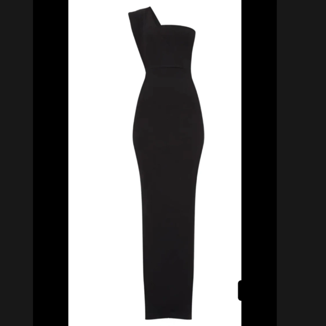 Svart One Shoulder Maxiklänning