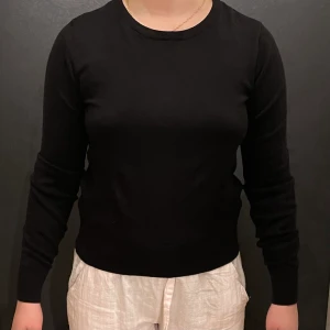 Tröja - Säljer denna tröja med skönt material för 50 kr.