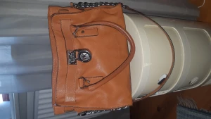 Äkta Michael Kors  - Fin äkta Michael Kors väska.Beg skick.Äkta skinn
