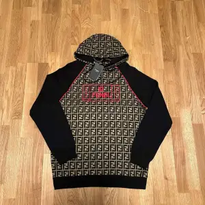 Fendi hoodie storlek XL