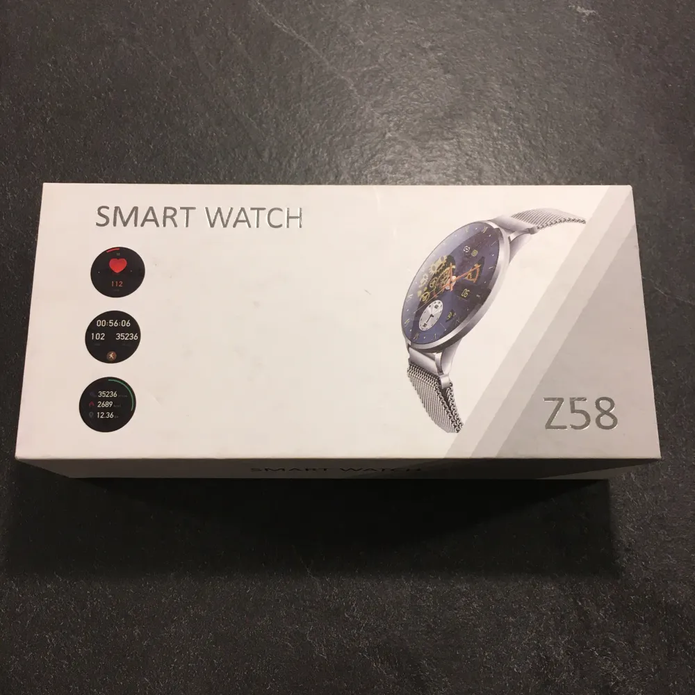Jag säljer smart watch. Har aldrig anvends. Den fungerar bra. Jag vill sälja den snabbt.. Accessoarer.