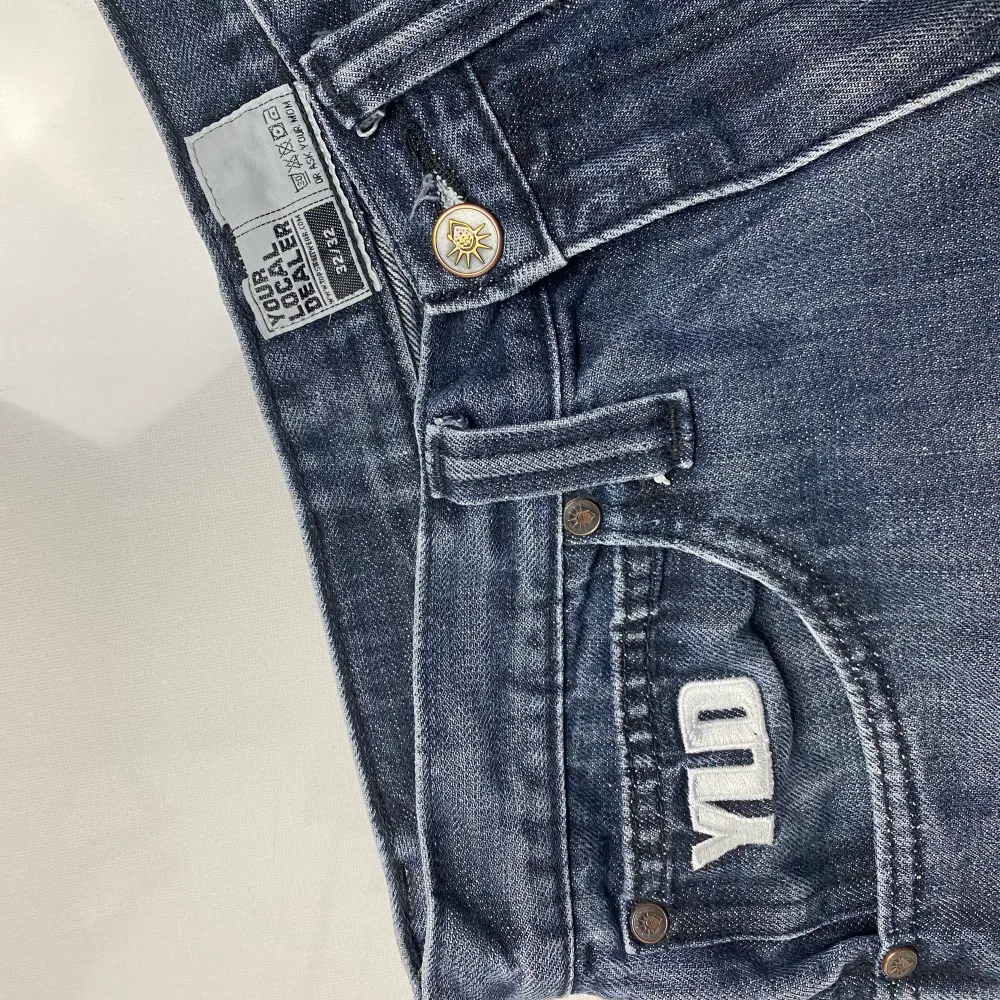 Autentiska snygga vintage YLD jeans i bra skick i straight passform. Jeans & Byxor.