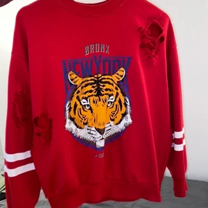 Tröja - Aldrig använt, men jätte snygg på är den!